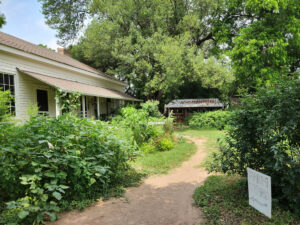 Boggy Creek Farm House Is One of the Oldest Existing Homes In Austin